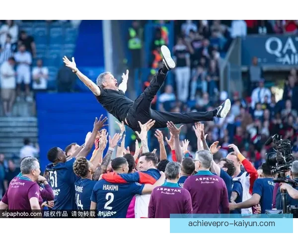 恩里克战术细节分析:如何提升球队整体竞争力与表现稳定性 恩里克战术细节分析:如何提升球队整体竞争力与表现稳定性