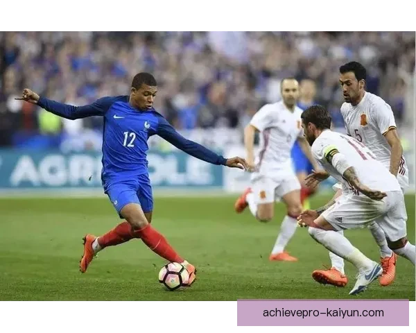 圣埃蒂安边路进攻持续提升，战术执行展现清晰走势